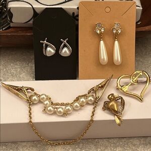 Bundle of 5 jewelry pieces